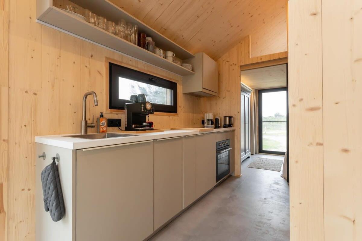 Hello Zeeland - Zeeuwse Liefde Tiny House 3 ヴェストカペレ エクステリア 写真